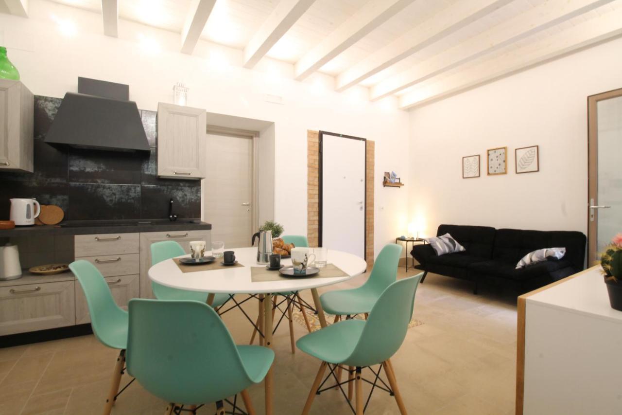 Casa Diletta - Trapani Centro Storico Appartement Buitenkant foto