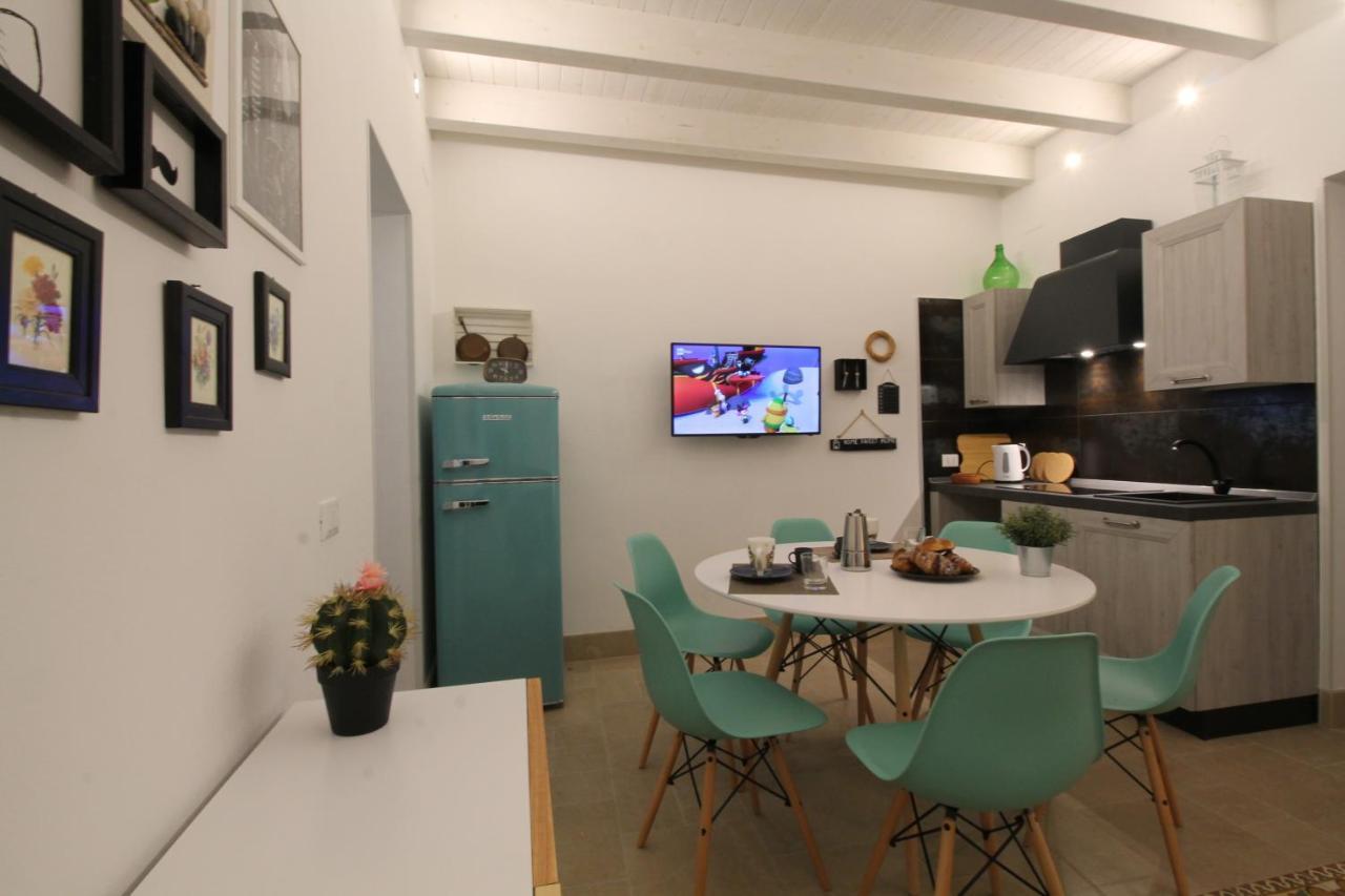 Casa Diletta - Trapani Centro Storico Appartement Buitenkant foto