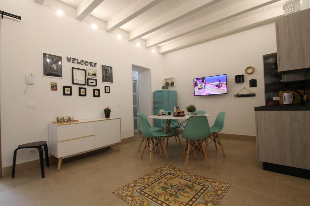 Casa Diletta - Trapani Centro Storico Appartement Buitenkant foto